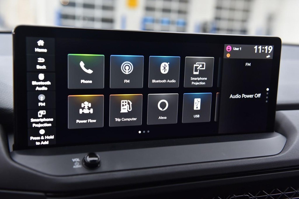 Honda Accord Hybrid Vehicle Image 12