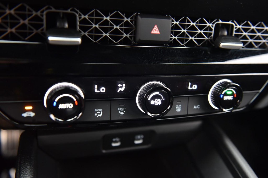 Honda Accord Hybrid Vehicle Image 13