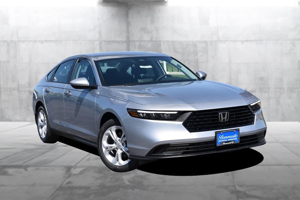 Honda Accord Sedan Vehicle Image 02
