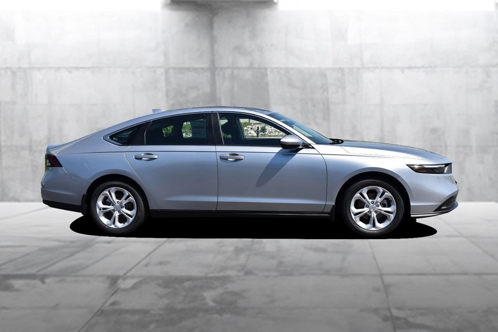 Honda Accord Sedan Vehicle Image 05