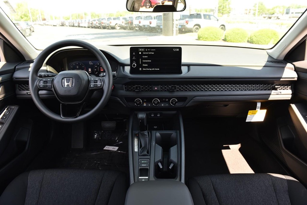 Honda Accord Sedan Vehicle Image 07