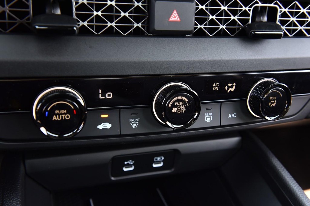 Honda Accord Sedan Vehicle Image 13