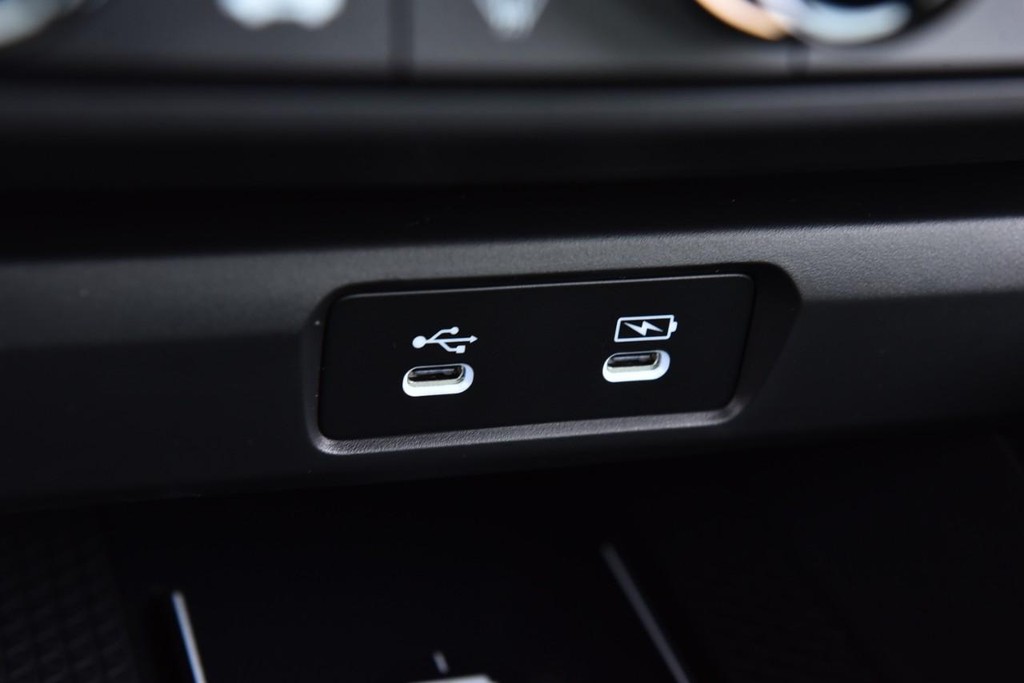 Honda Accord Sedan Vehicle Image 14