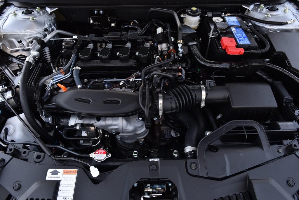 Honda Accord Sedan Vehicle Image 24