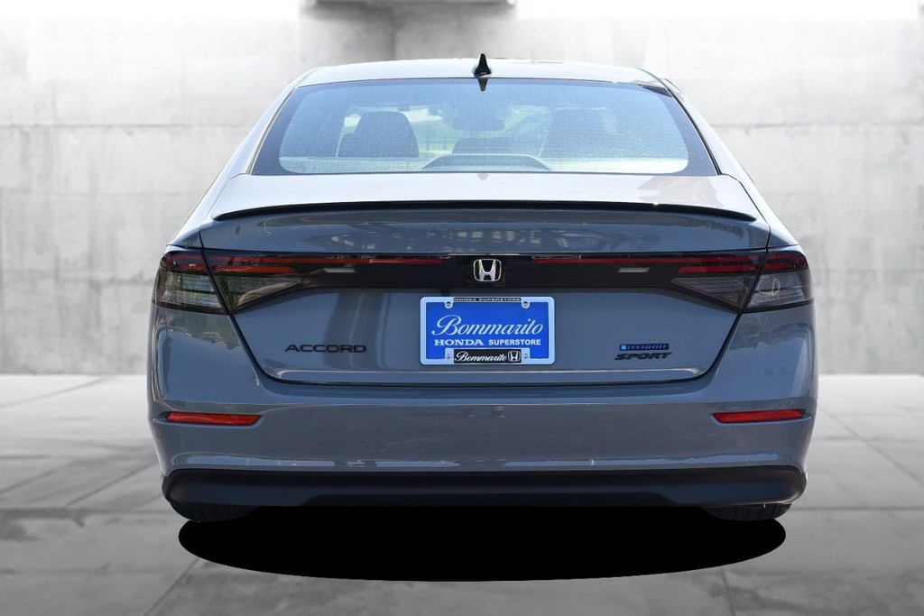 Honda Accord Hybrid Vehicle Image 06