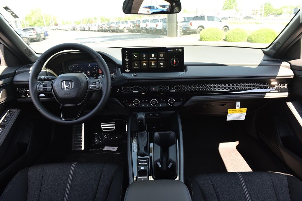 Honda Accord Hybrid Vehicle Image 07