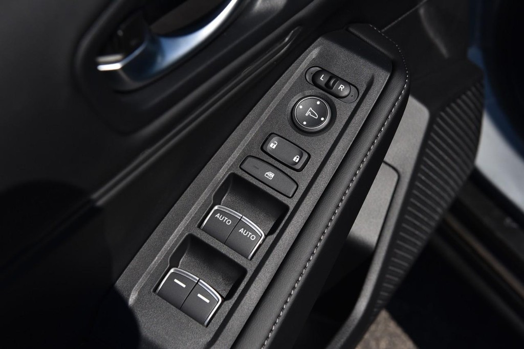 Honda Accord Hybrid Vehicle Image 08
