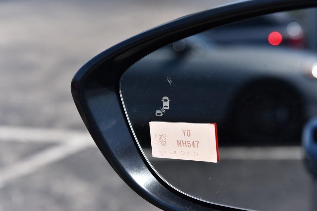 Honda Accord Hybrid Vehicle Image 09