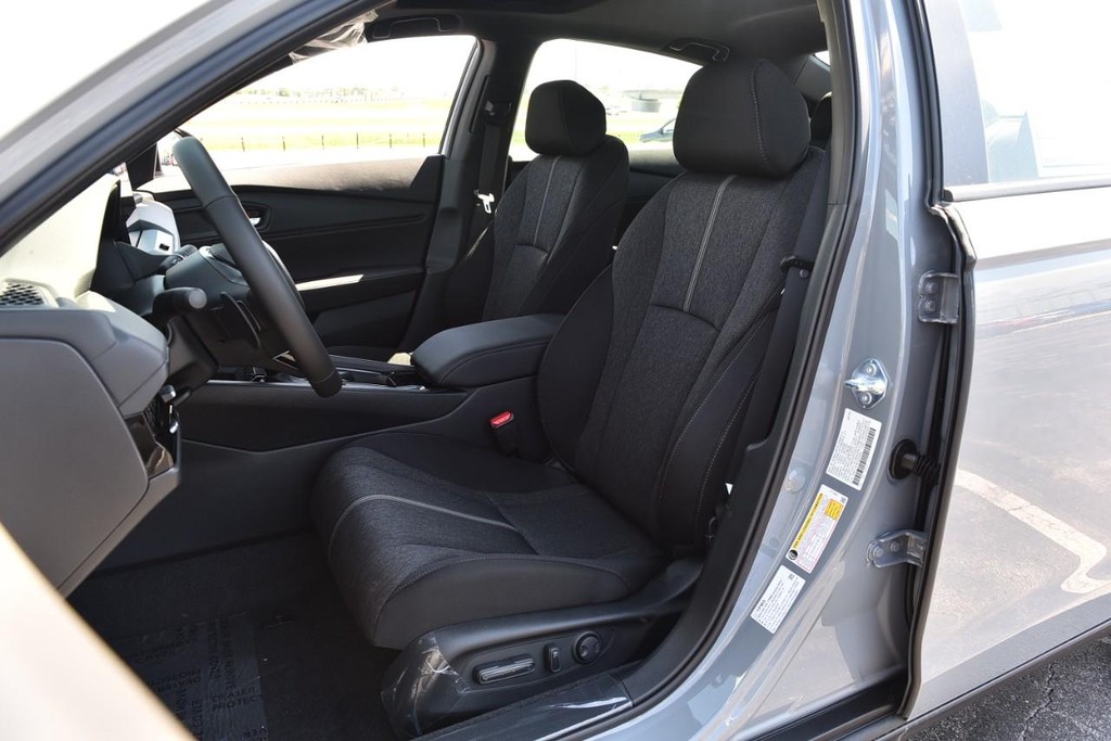 Honda Accord Hybrid Vehicle Image 20