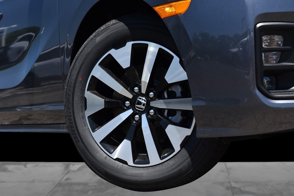 Honda Odyssey Vehicle Image 03