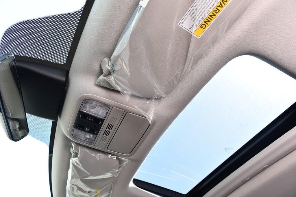Honda Odyssey Vehicle Image 24