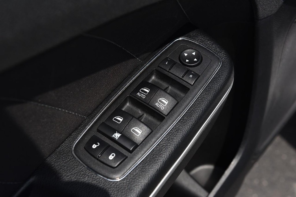 Dodge Charger Vehicle Image 08