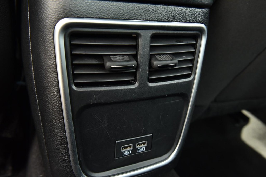 Dodge Charger Vehicle Image 20