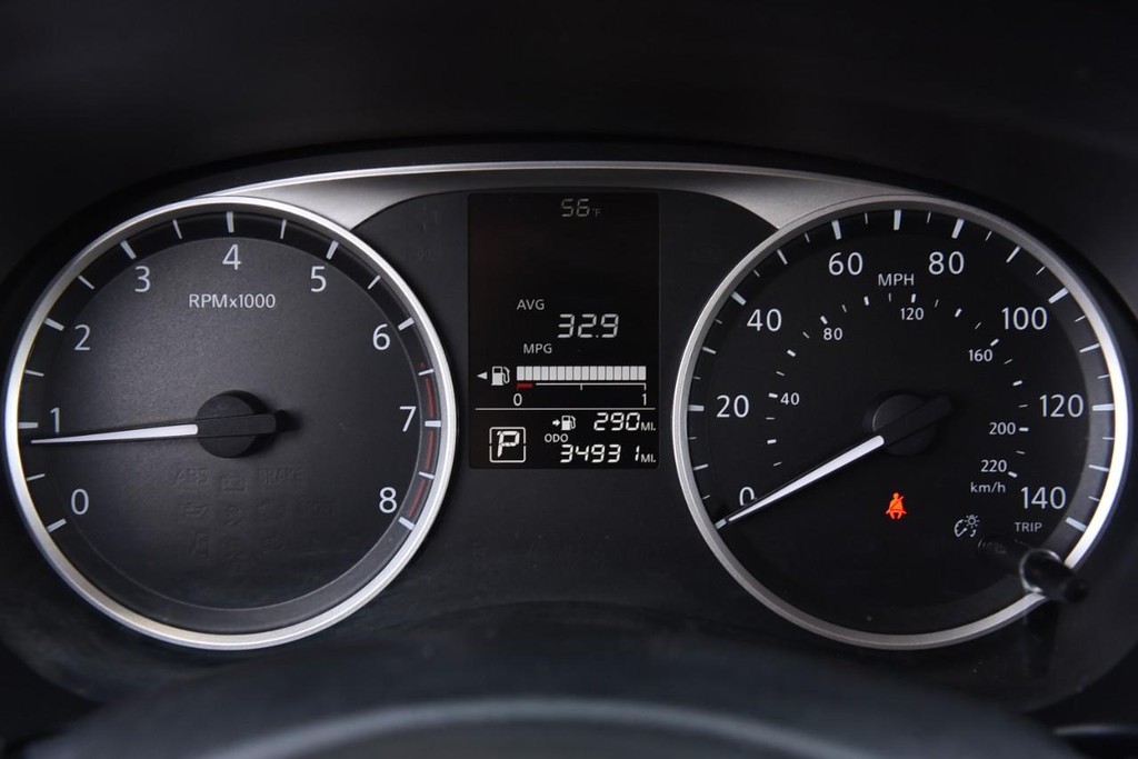 Nissan Kicks Vehicle Image 11