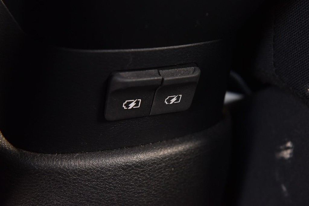 Nissan Kicks Vehicle Image 21