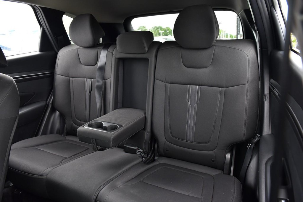 Hyundai Tucson Vehicle Image 22