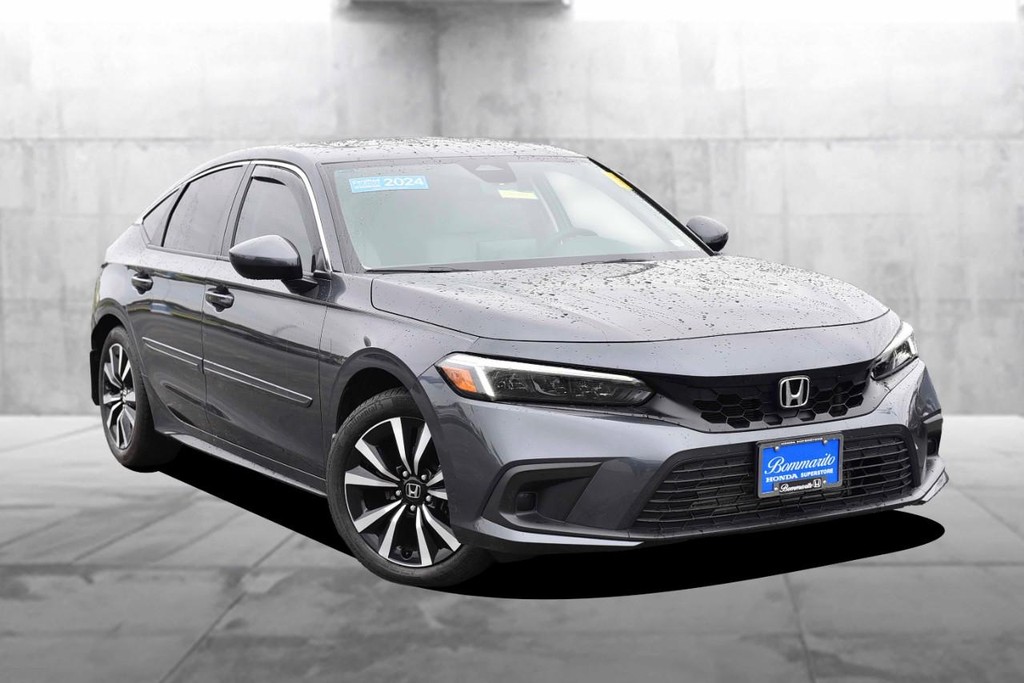 Honda Civic Hatchback Vehicle Image 02