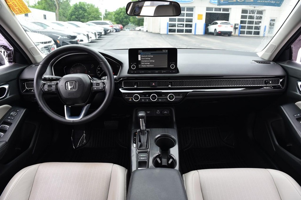 Honda Civic Hatchback Vehicle Image 07