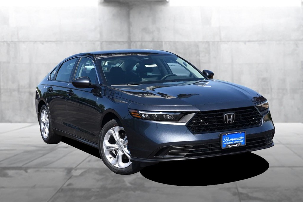 Honda Accord Sedan Vehicle Image 02
