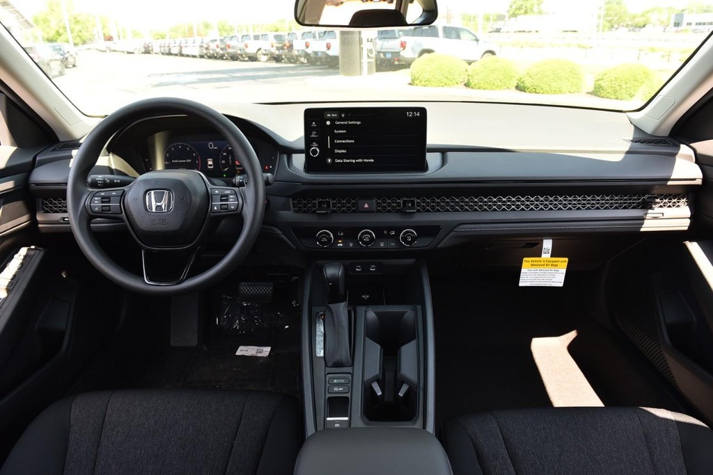 Honda Accord Sedan Vehicle Image 07
