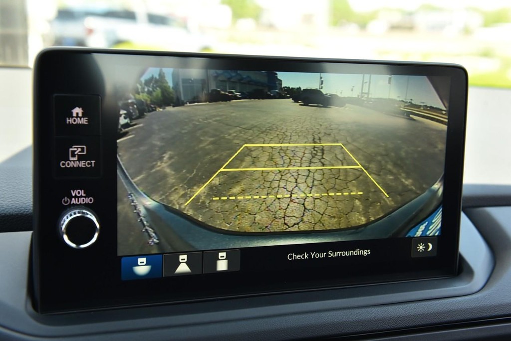 Honda Accord Sedan Vehicle Image 10