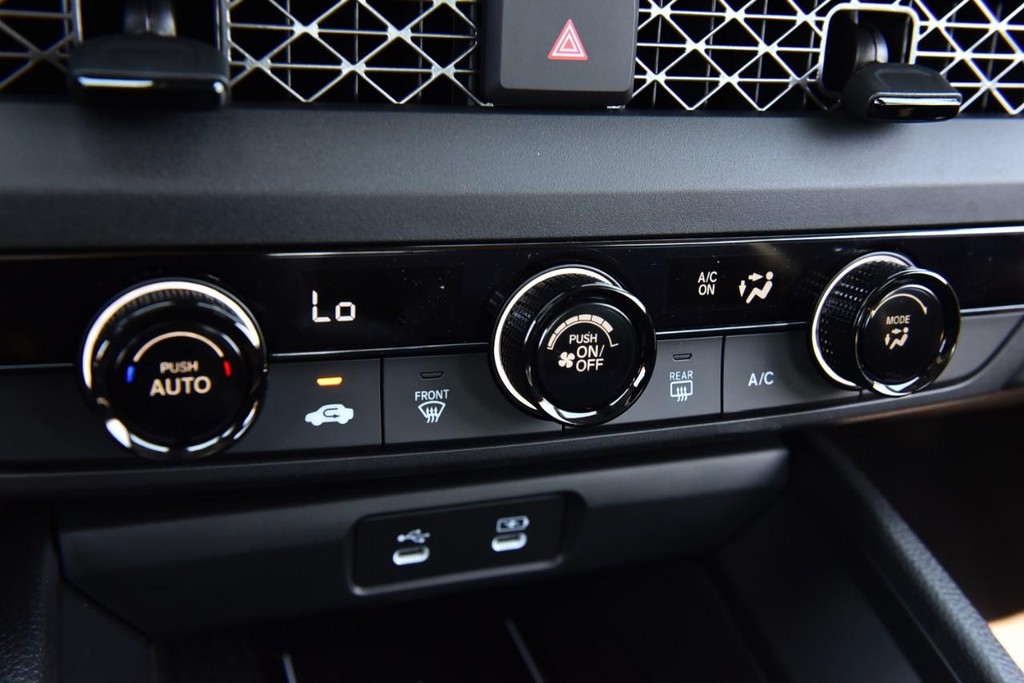 Honda Accord Sedan Vehicle Image 13