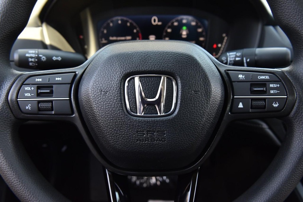 Honda Accord Sedan Vehicle Image 18