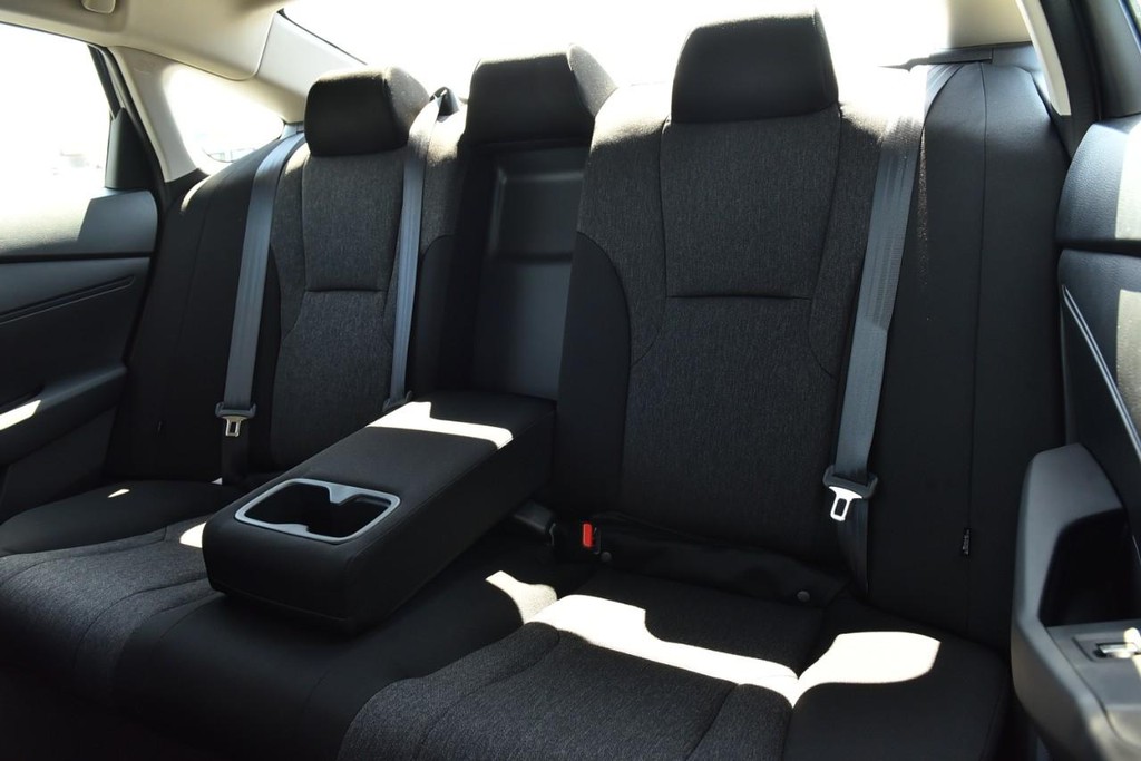 Honda Accord Sedan Vehicle Image 21