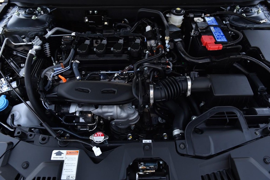 Honda Accord Sedan Vehicle Image 24