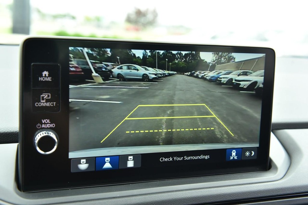 Honda Accord Sedan Vehicle Image 11