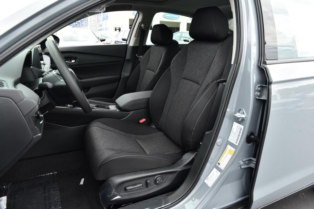 Honda Accord Sedan Vehicle Image 19