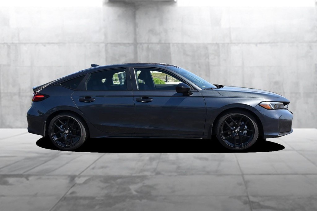 Honda Civic Hatchback Vehicle Image 05