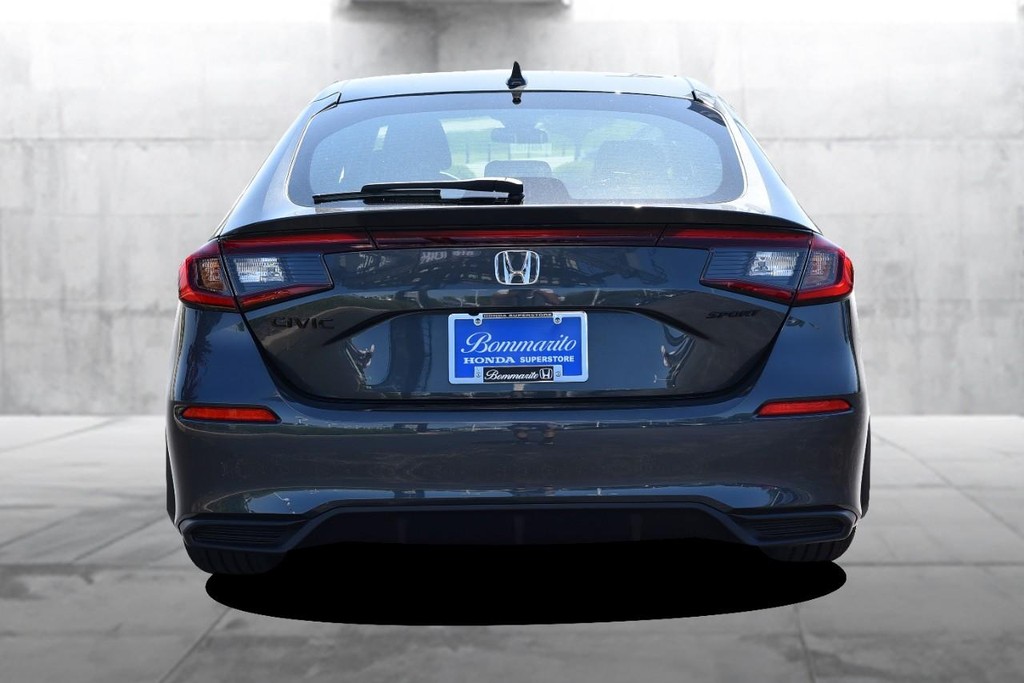 Honda Civic Hatchback Vehicle Image 06