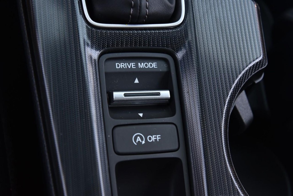 Honda Civic Hatchback Vehicle Image 17