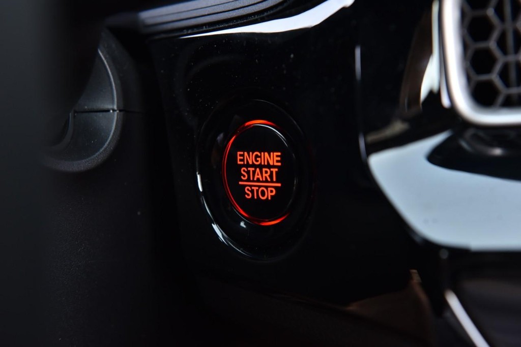 Honda Civic Hatchback Vehicle Image 18