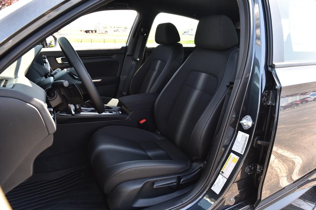 Honda Civic Hatchback Vehicle Image 20