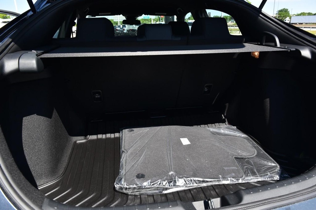 Honda Civic Hatchback Vehicle Image 23