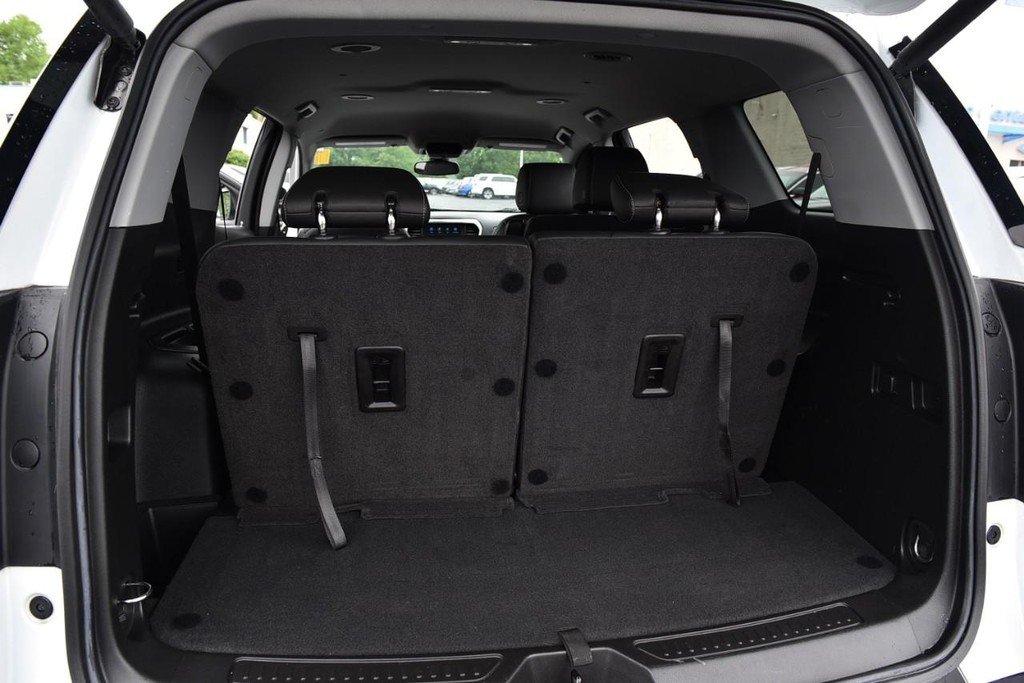 GMC Acadia Vehicle Image 30