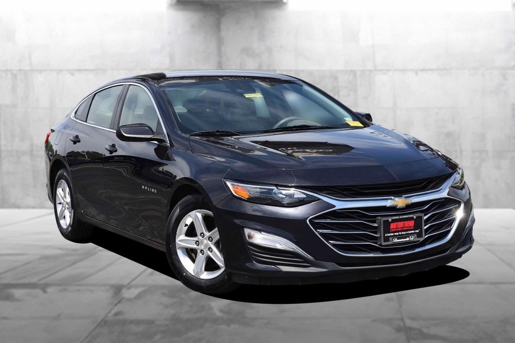 Chevrolet Malibu Vehicle Image 02