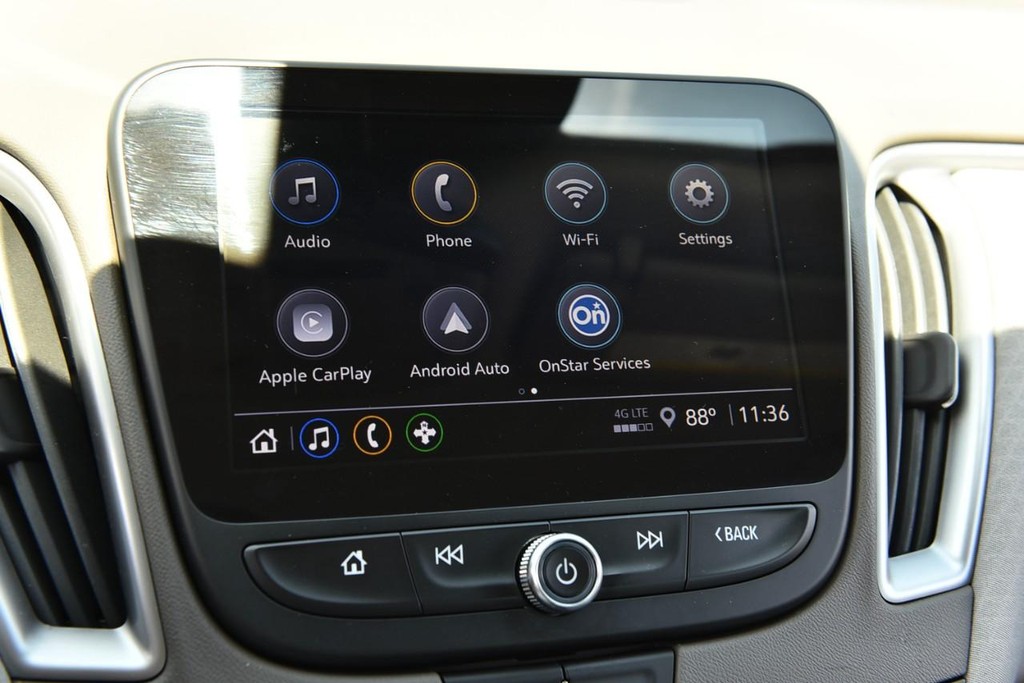 Chevrolet Malibu Vehicle Image 13