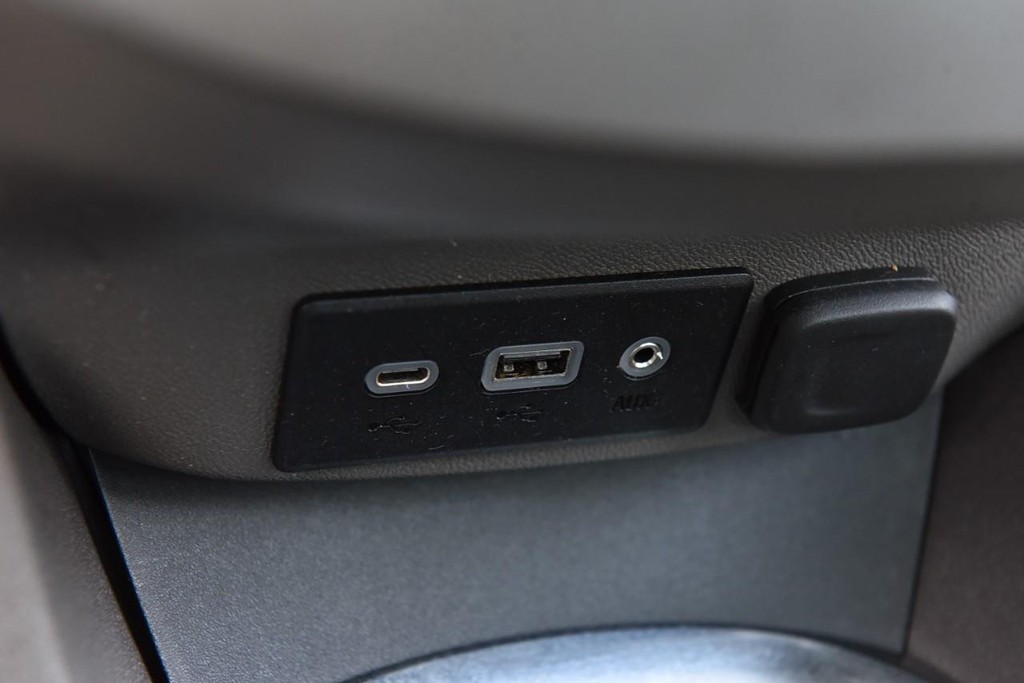 Chevrolet Malibu Vehicle Image 15