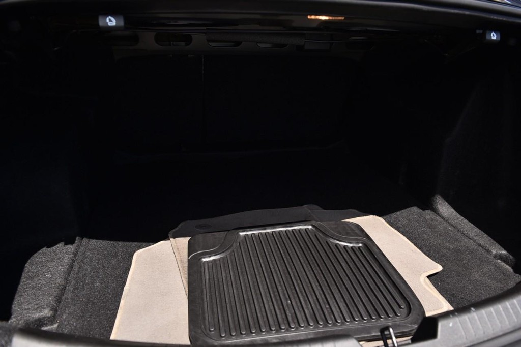 Chevrolet Malibu Vehicle Image 21