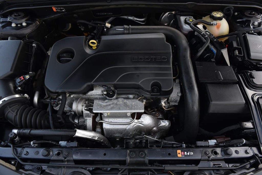 Chevrolet Malibu Vehicle Image 22