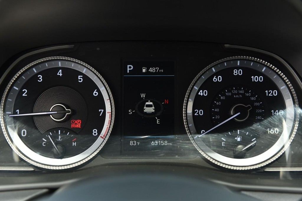 Hyundai Sonata Vehicle Image 11