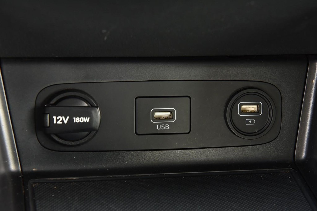 Hyundai Sonata Vehicle Image 15