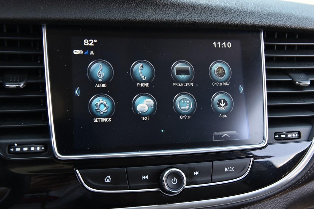 Buick Encore Vehicle Full-screen Gallery Image 13