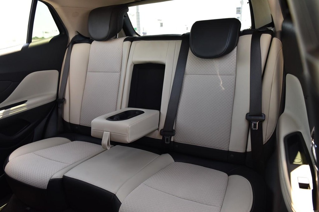 Buick Encore Vehicle Full-screen Gallery Image 19