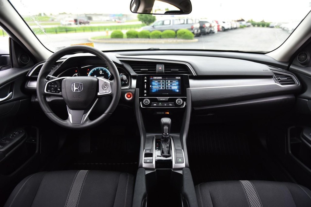 Honda Civic Sedan Vehicle Image 07