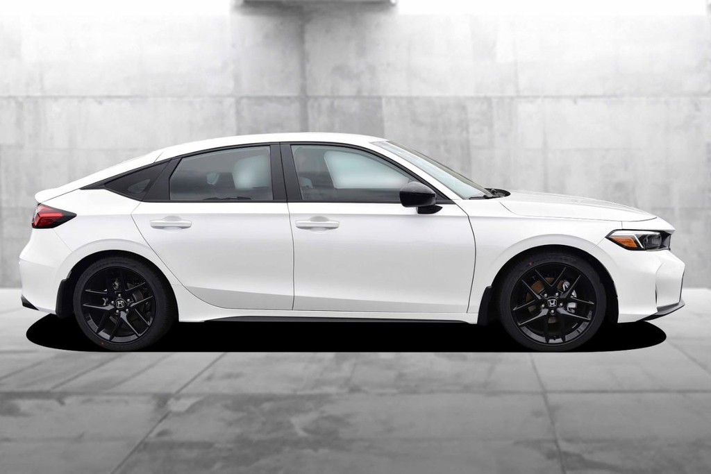 Honda Civic Hatchback Vehicle Image 05