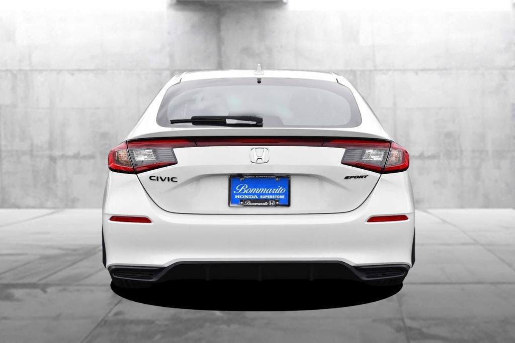 Honda Civic Hatchback Vehicle Image 06